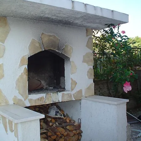 Apartman With Terrace Trogir