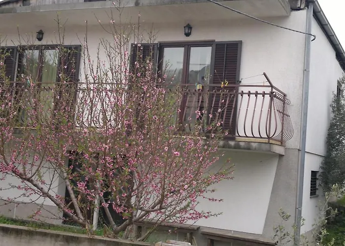 With Terrace Apartment *