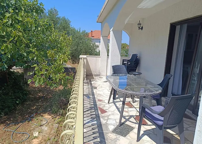 With Terrace Appartement